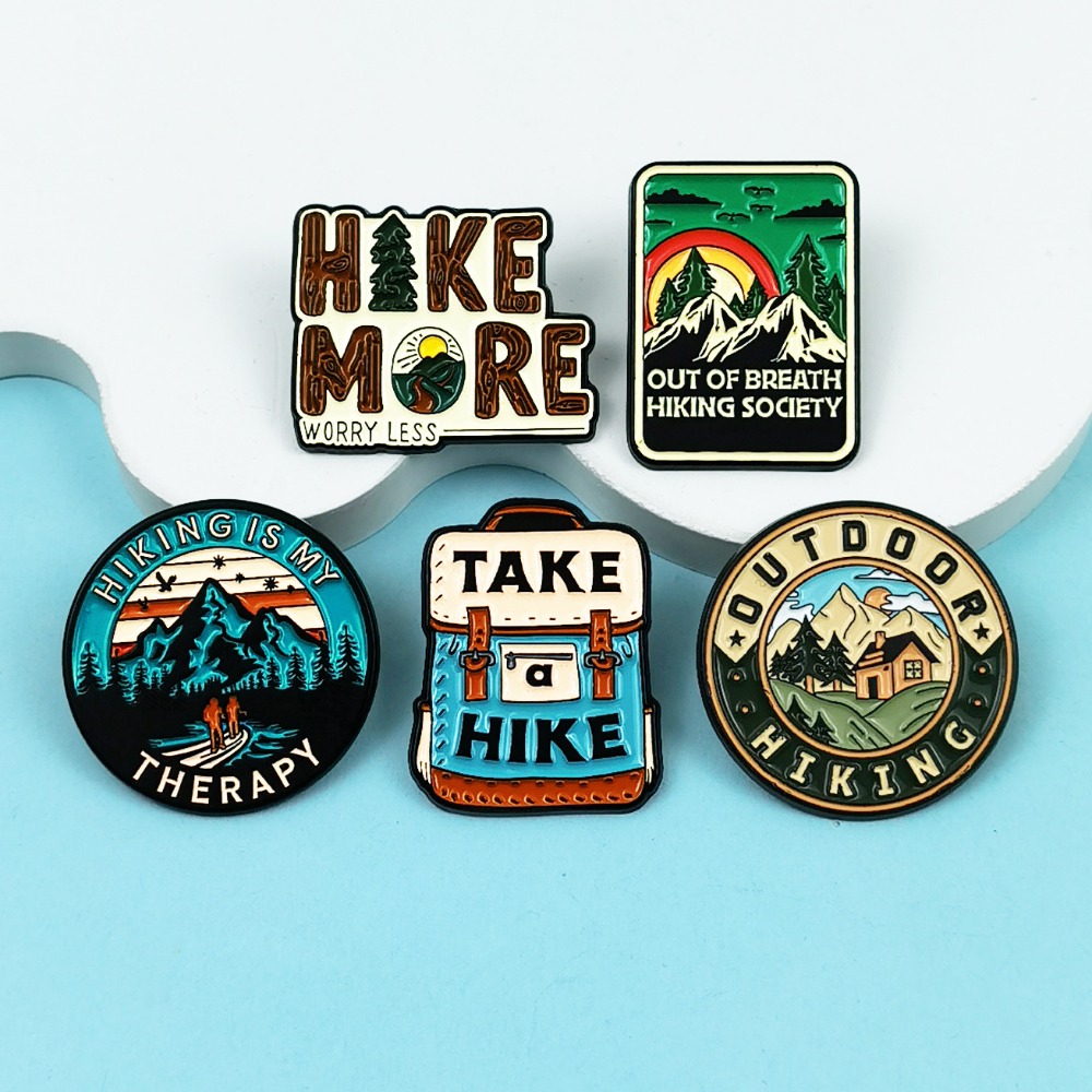 Broche vintage de randonnée en - Outdoor Adventure Clothing avis et prix